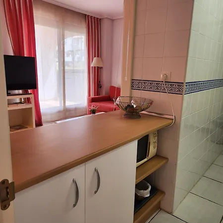 Apartment Precioso Bajo En Jardines De Nuevo Muy Cerca De La Piscina Comunitaria Y De La Salida A La Playa!