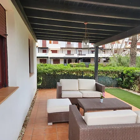 Precioso Bajo En Jardines De Nuevo Muy Cerca De La Piscina Comunitaria Y De La Salida A La Playa! Apartment
