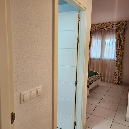 Apartment Precioso Bajo En Jardines De Nuevo Muy Cerca De La Piscina Comunitaria Y De La Salida A La Playa! Vera