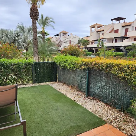 Precioso Bajo En Jardines De Nuevo Muy Cerca De La Piscina Comunitaria Y De La Salida A La Playa! Apartment