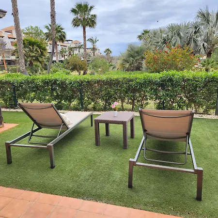 Precioso Bajo En Jardines De Nuevo Muy Cerca De La Piscina Comunitaria Y De La Salida A La Playa! Vera