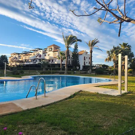 Precioso Bajo En Jardines De Nuevo Muy Cerca De La Piscina Comunitaria Y De La Salida A La Playa! Vera